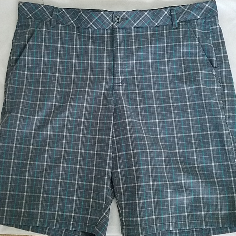 Mens golf shorts